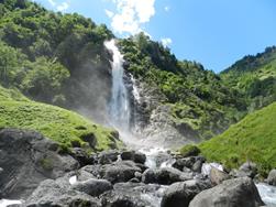 La cascata di Parcines dalla stazione a valle della Funivia Texelbahn